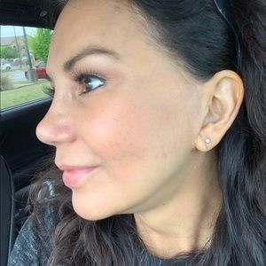 Meet your Posher, Aydi